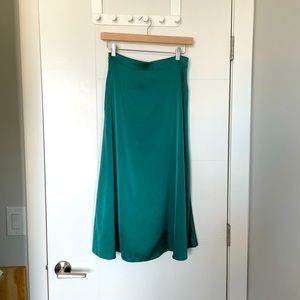 Satin midi skirt NWT